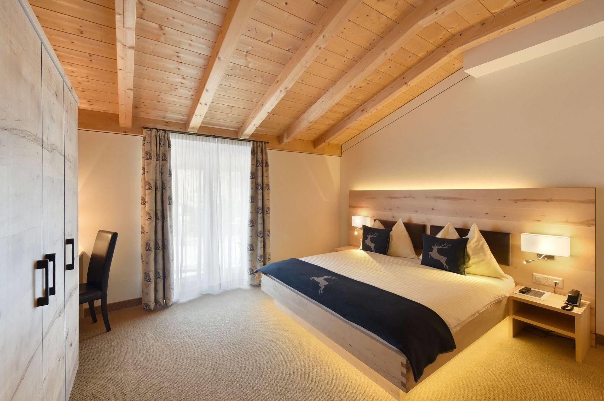 Hotel Cervo Sils-Maria Extérieur photo